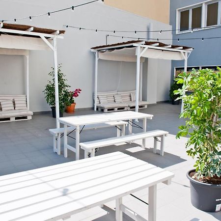 Garden Patio 1B - 1 Bdr With Terrace Lägenhet Lisboa Exteriör bild